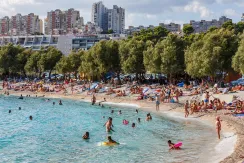 Plaža Žnjan - pogled iz bližine na plažo