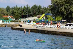 Laguna Beach - water view and sunbathing with friends