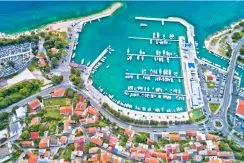 Apartmaji Novi Vinodolski - pogled na marino od zgoraj