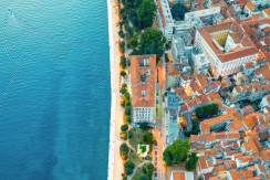 Zadar Ferienwohnungen am Meer – Uferpromenade aus der Luft