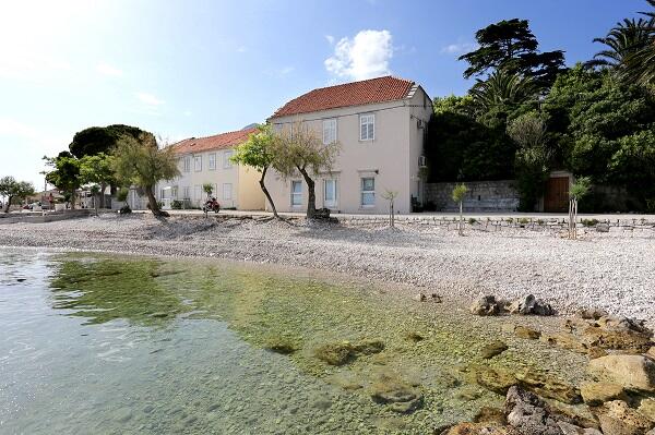 Smještaj uz more - Hrvatska Apartmani uz plažu